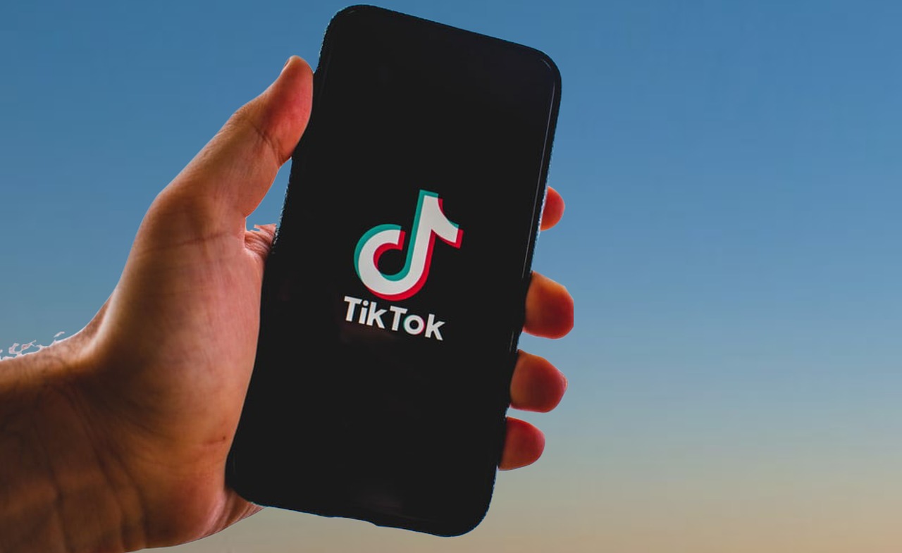 TikTokテロップの入れ方で初心者が知っておくべきポイントは？