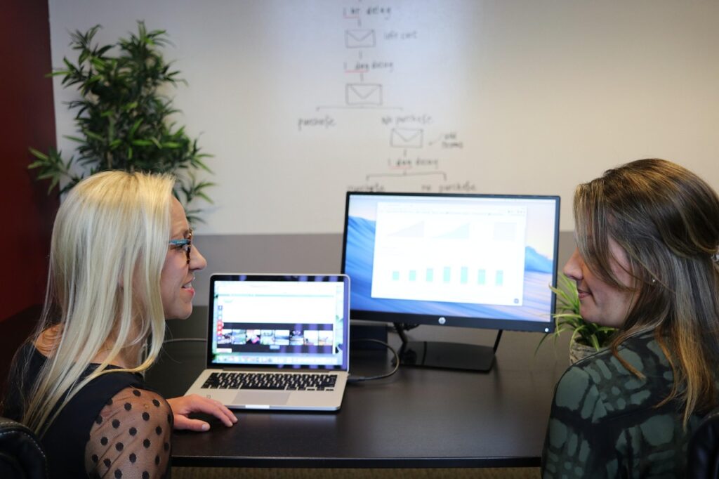 SNS代行に向いてる人が受講すべき講座とは？