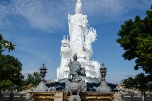 SNS代行の実績がない場合の案件獲得方法は？