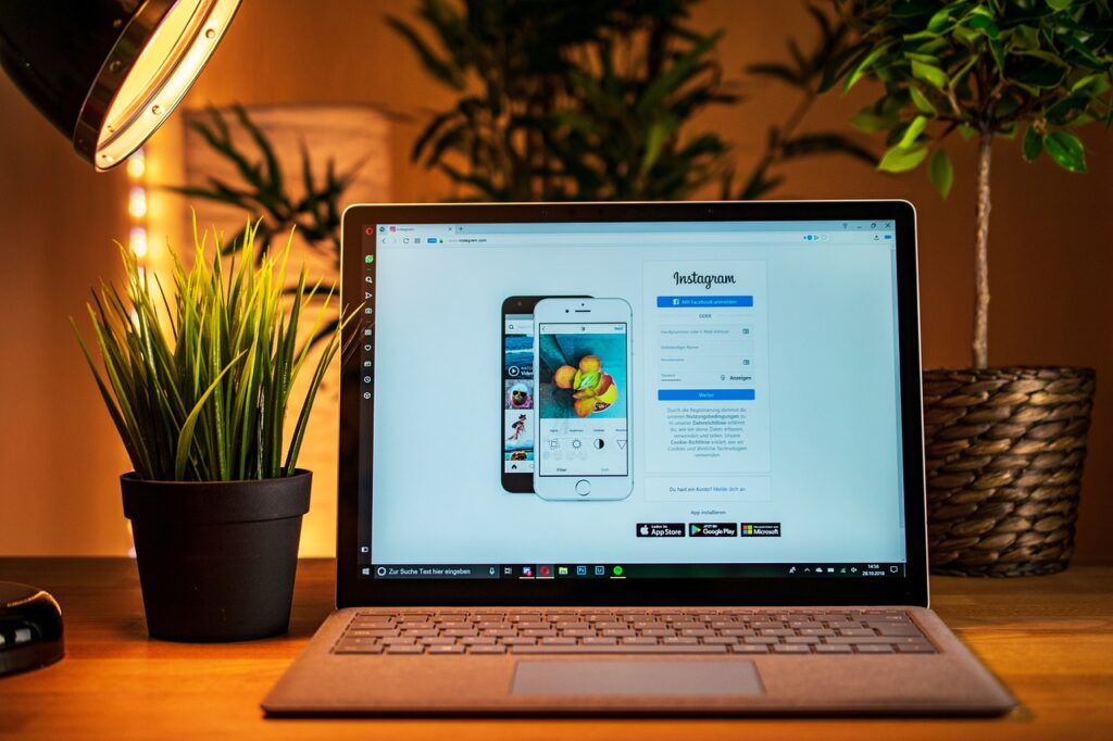 Instagram運用代行の単価はどれくらいが相場？