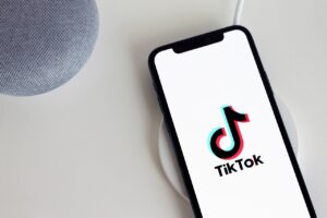 TikTokの運用を代行してもらう場合、始め方はどうすればいい？
